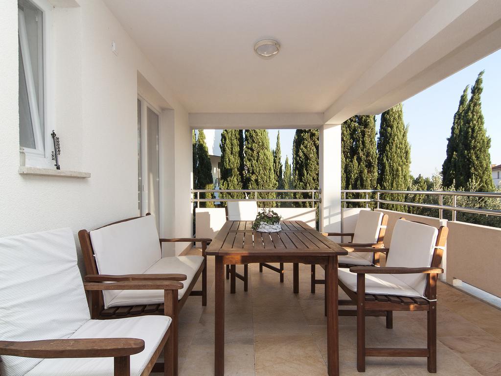 Apartments Ceja Near Sea ميدولين المظهر الخارجي الصورة
