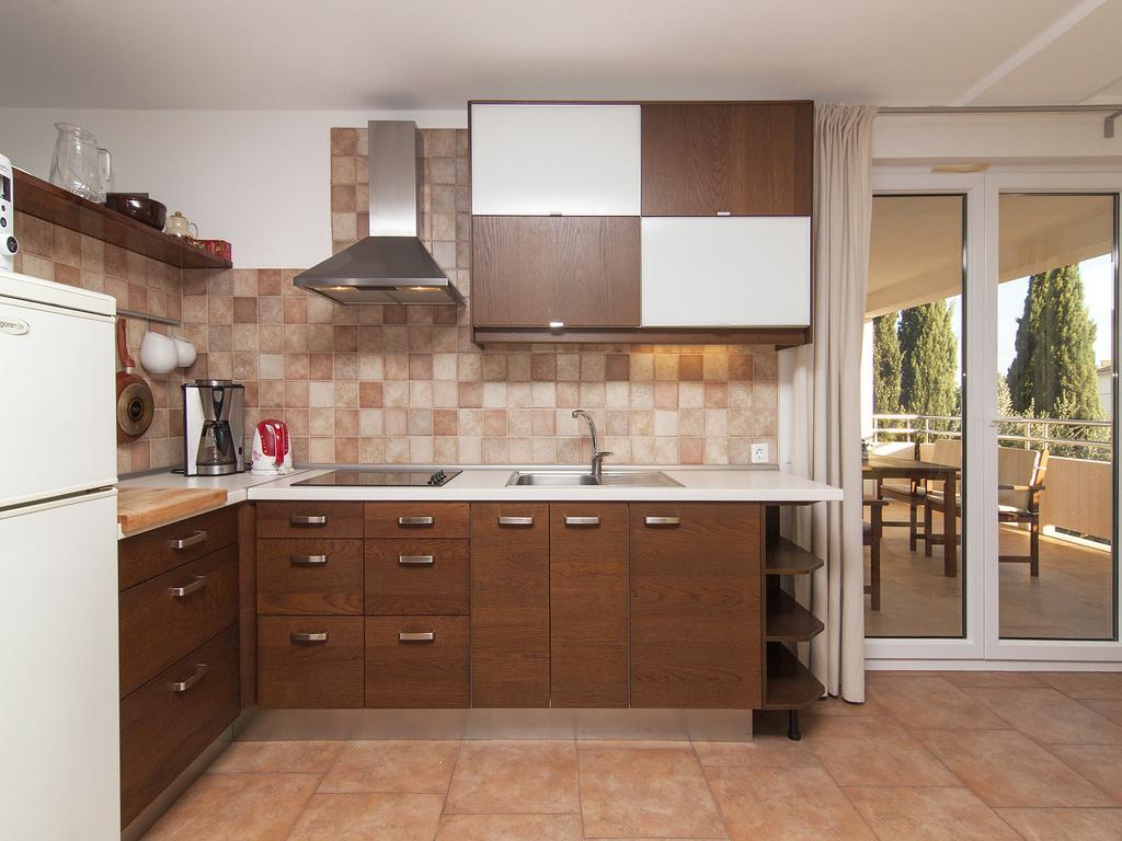 Apartments Ceja Near Sea ميدولين الغرفة الصورة