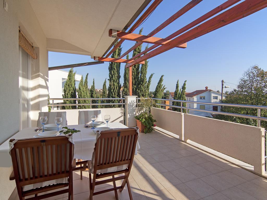 Apartments Ceja Near Sea ميدولين الغرفة الصورة