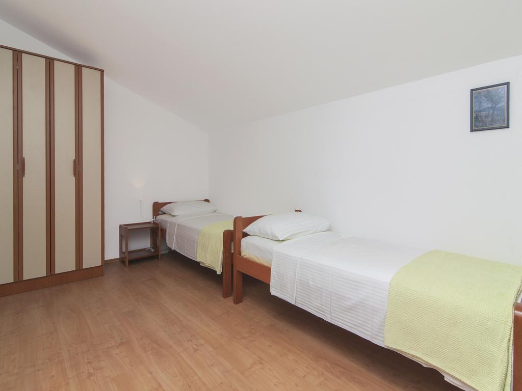 Apartments Ceja Near Sea ميدولين الغرفة الصورة