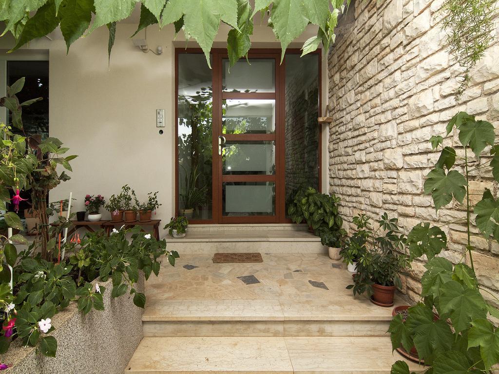Apartments Ceja Near Sea ميدولين الغرفة الصورة