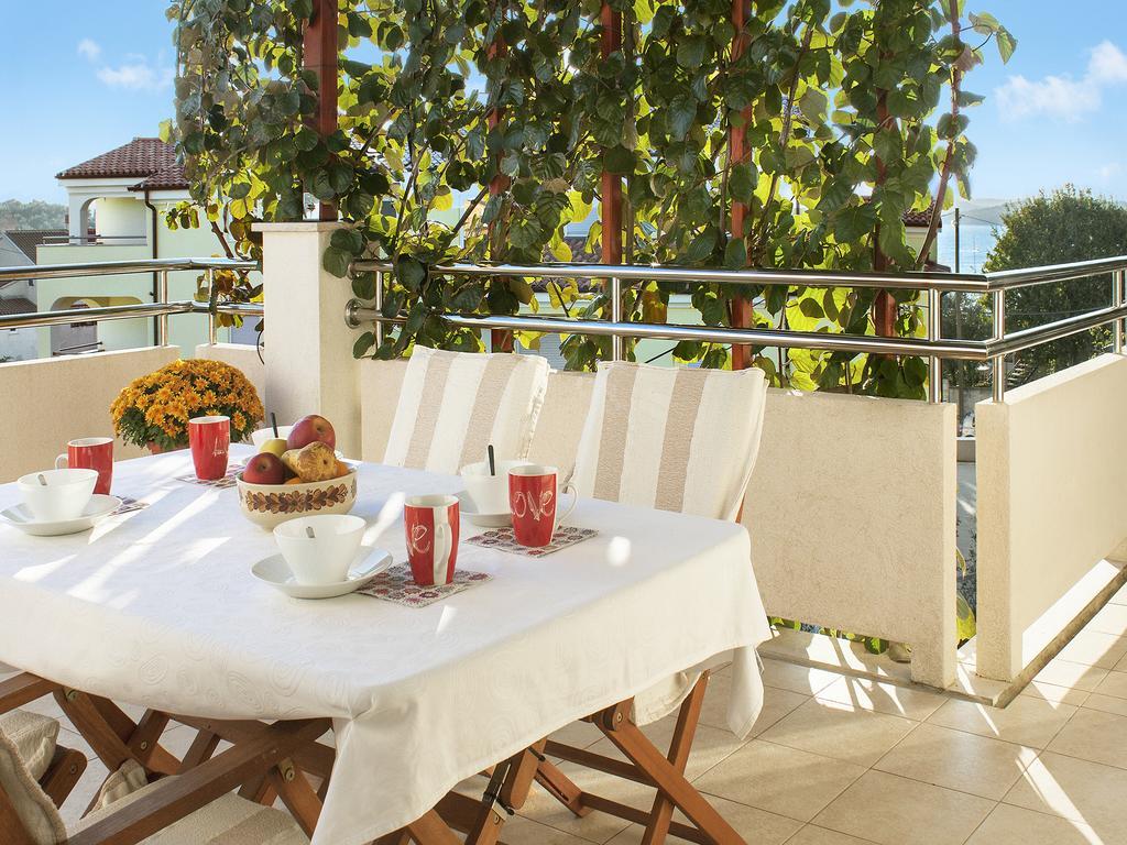 Apartments Ceja Near Sea ميدولين المظهر الخارجي الصورة