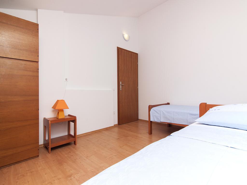 Apartments Ceja Near Sea ميدولين المظهر الخارجي الصورة